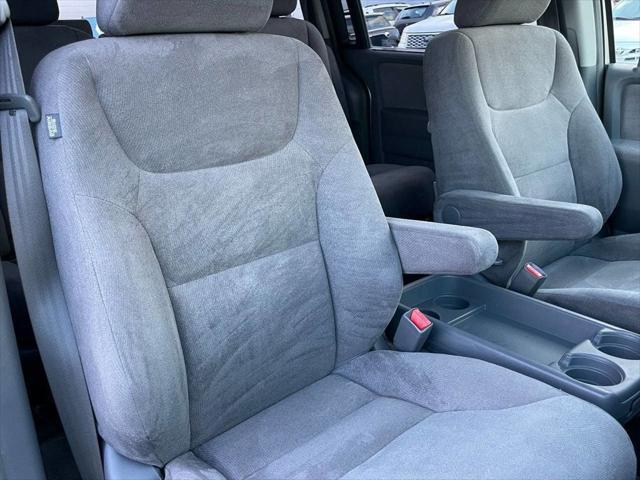 used 2005 Honda Odyssey car, priced at $5,495