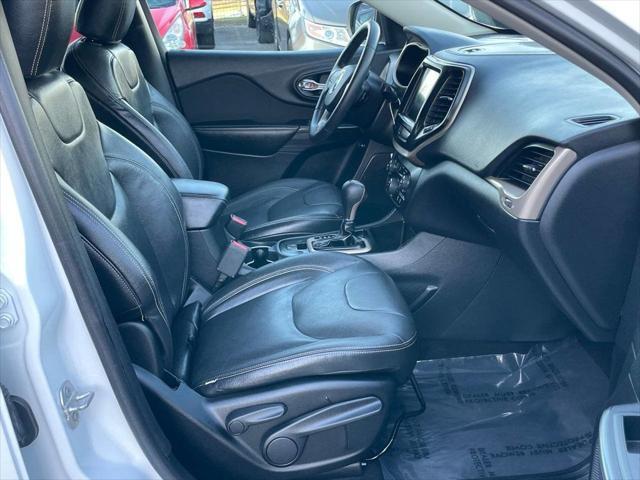 used 2016 Jeep Cherokee car, priced at $11,495