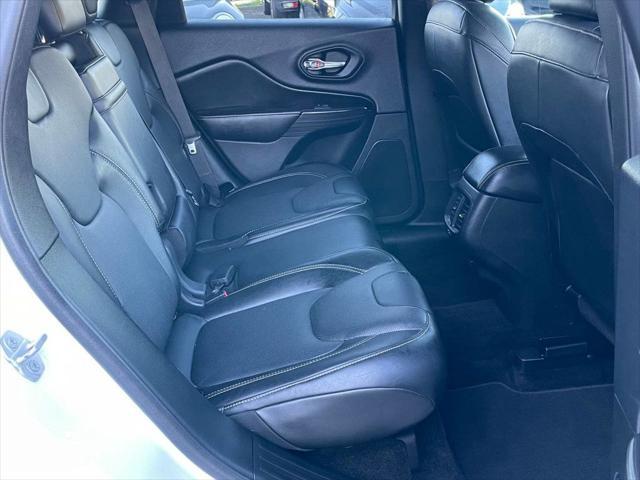 used 2015 Jeep Cherokee car, priced at $8,495