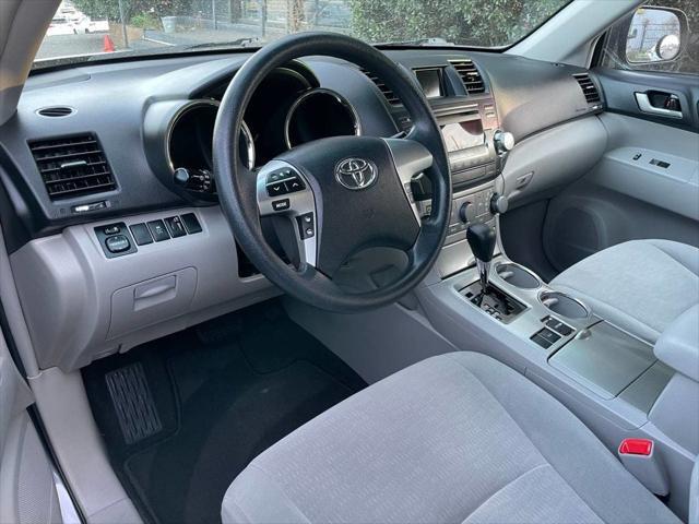 used 2012 Toyota Highlander car, priced at $11,495