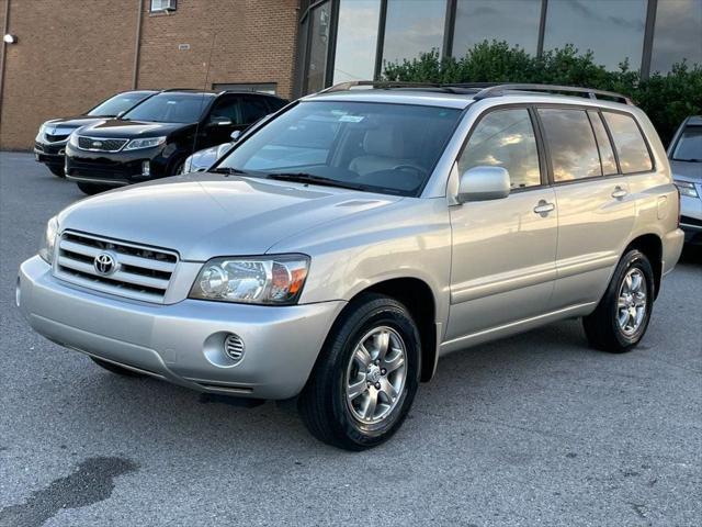 used 2004 Toyota Highlander car, priced at $5,495