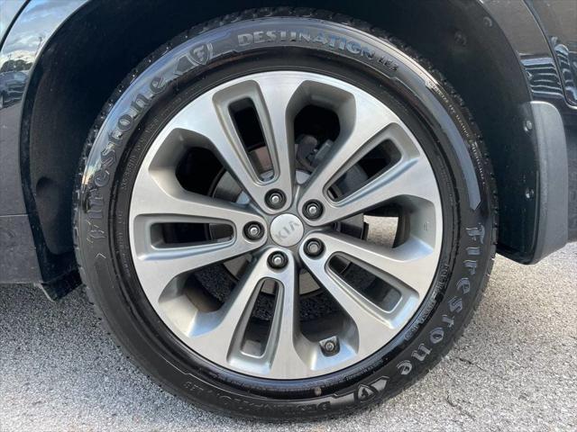 used 2015 Kia Sorento car, priced at $7,799