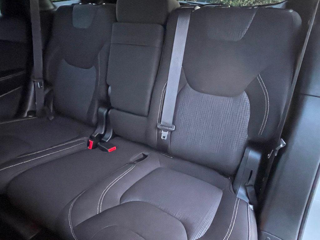 used 2016 Jeep Cherokee car, priced at $7,799