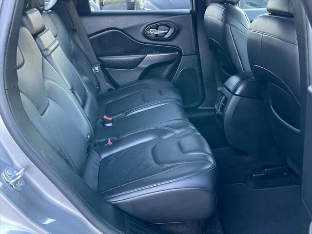 used 2019 Jeep Cherokee car, priced at $11,495