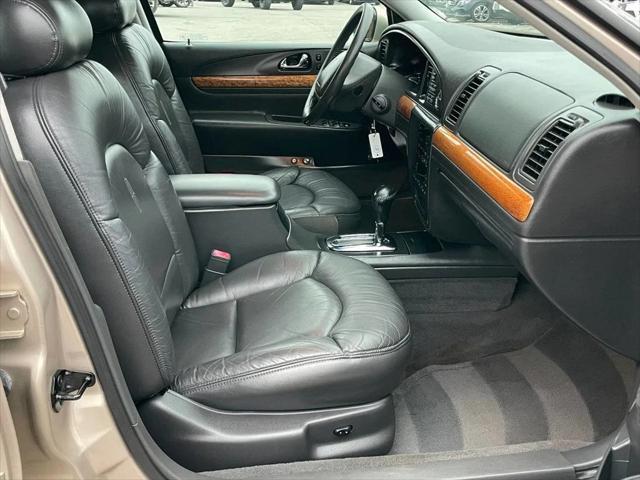 used 1998 Lincoln Continental car, priced at $5,999