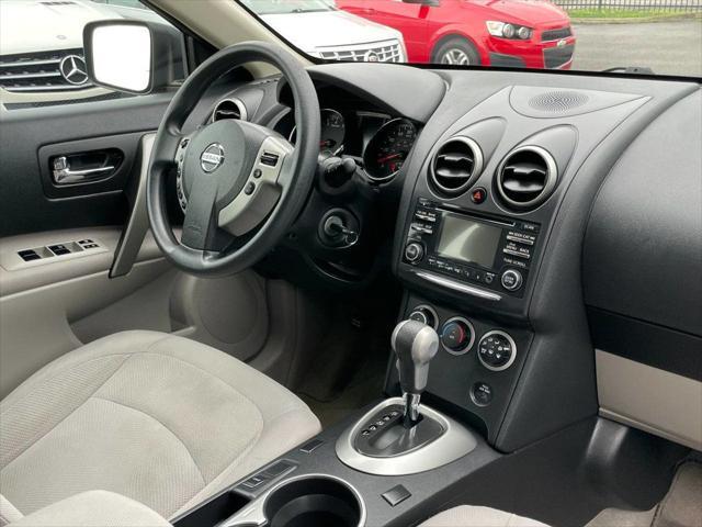 used 2015 Nissan Rogue Select car, priced at $6,999