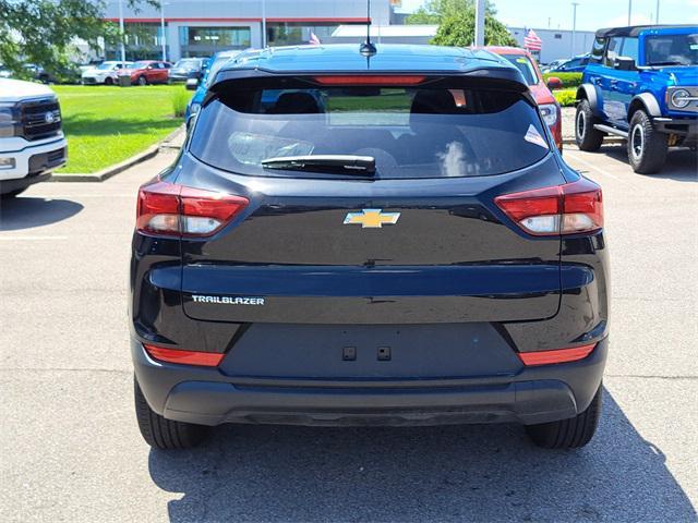 used 2025 Chevrolet TrailBlazer car, priced at $22,999