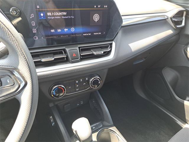 used 2025 Chevrolet TrailBlazer car, priced at $22,999