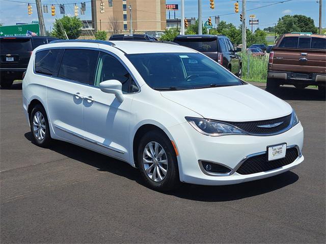 used 2018 Chrysler Pacifica car, priced at $10,968
