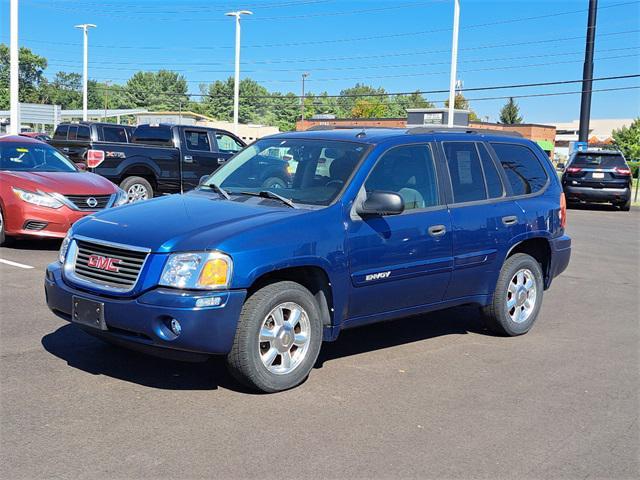 used 2005 GMC Envoy car, priced at $4,950