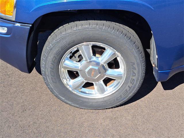 used 2005 GMC Envoy car, priced at $4,950