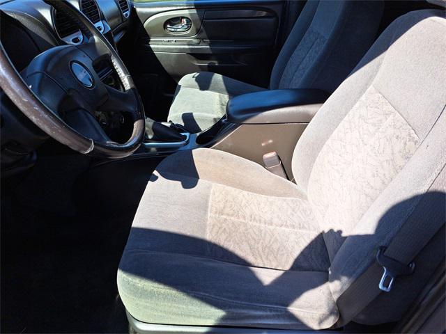 used 2005 GMC Envoy car, priced at $4,950