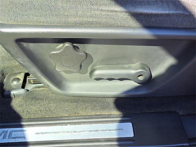 used 2005 GMC Envoy car, priced at $4,950