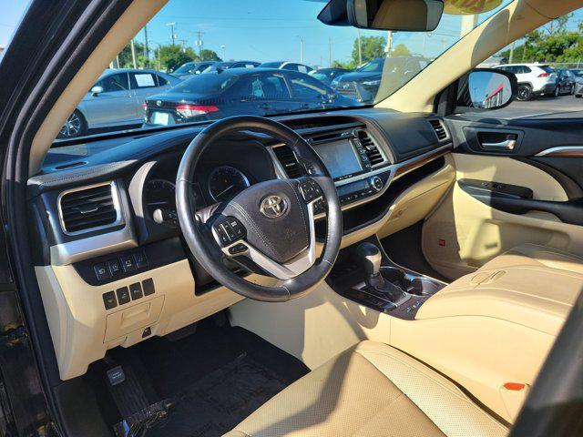 used 2018 Toyota Highlander car, priced at $28,782