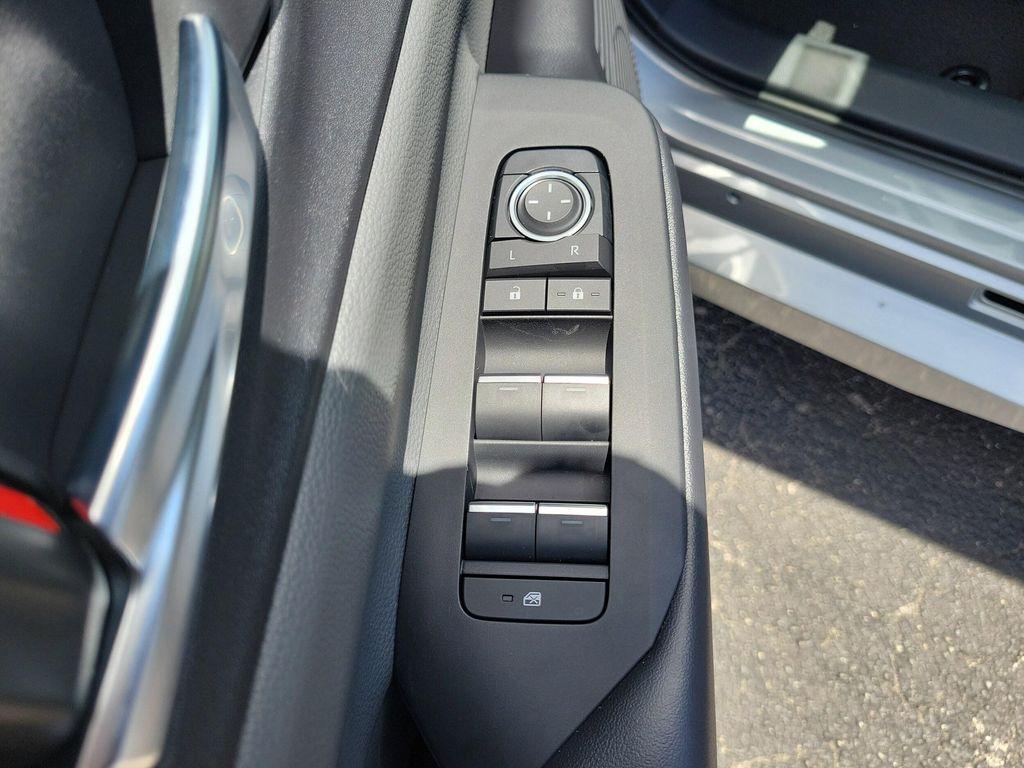 new 2025 Toyota Prius car, priced at $38,989