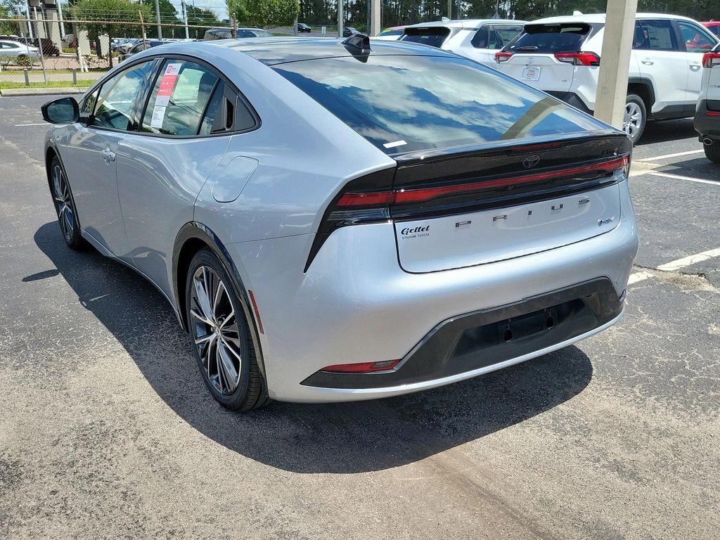 new 2025 Toyota Prius car, priced at $38,989