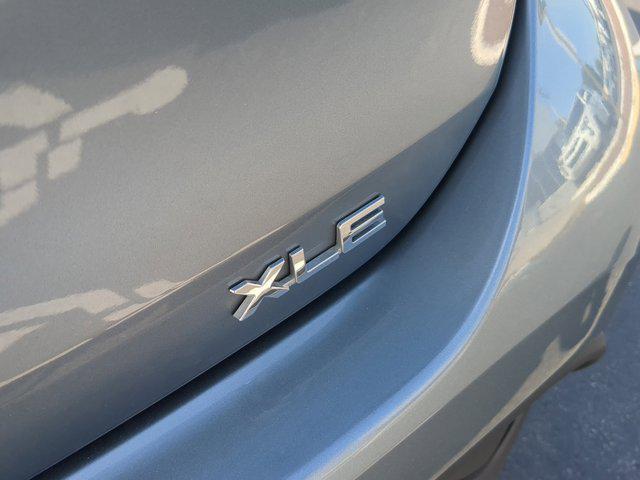 used 2022 Toyota Highlander car, priced at $34,451
