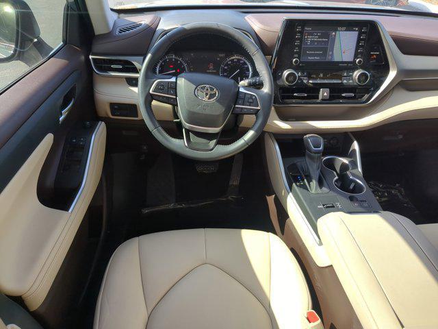 used 2022 Toyota Highlander car, priced at $34,451
