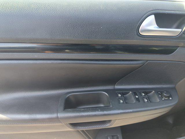 used 2012 Volkswagen Jetta SportWagen car, priced at $3,500
