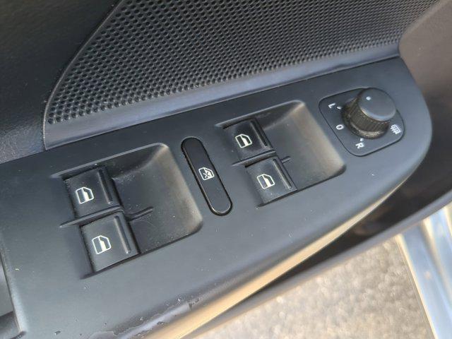 used 2012 Volkswagen Jetta SportWagen car, priced at $3,500