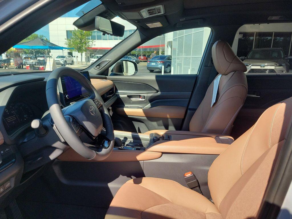 new 2025 Toyota Grand Highlander Hybrid car, priced at $64,228