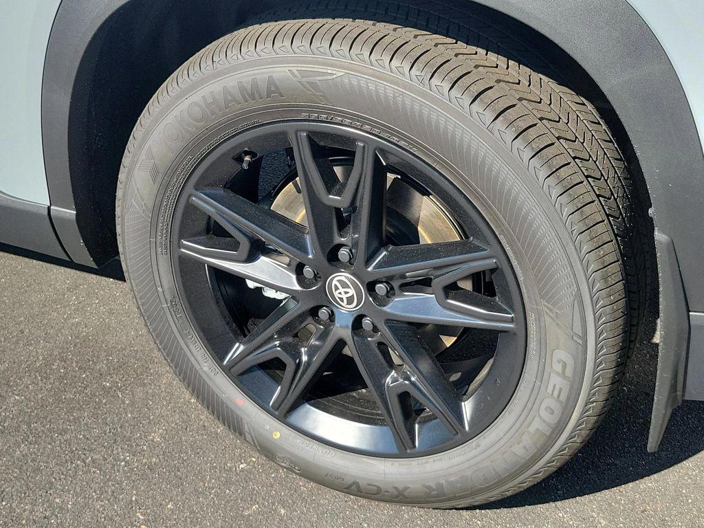 new 2025 Toyota Grand Highlander Hybrid car, priced at $64,228