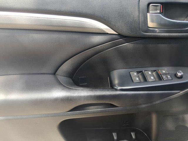 used 2019 Toyota Highlander car, priced at $26,000