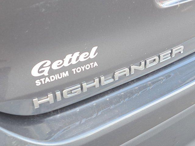 used 2023 Toyota Highlander car, priced at $31,724