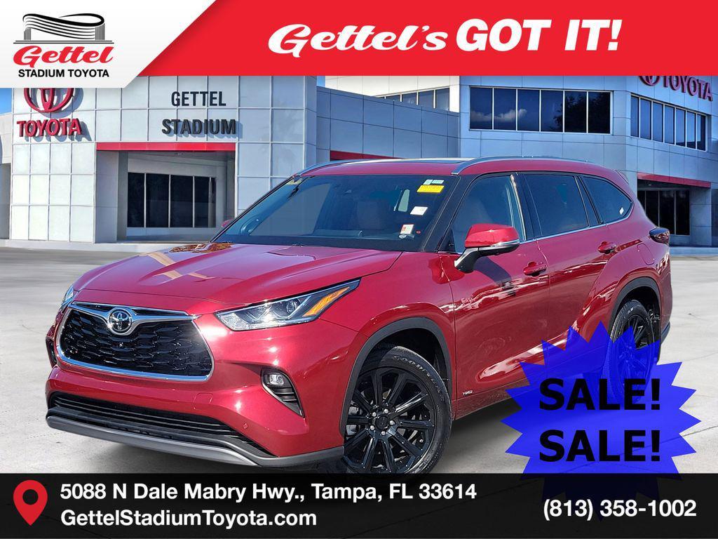 used 2025 Toyota Highlander Hybrid car, priced at $53,017