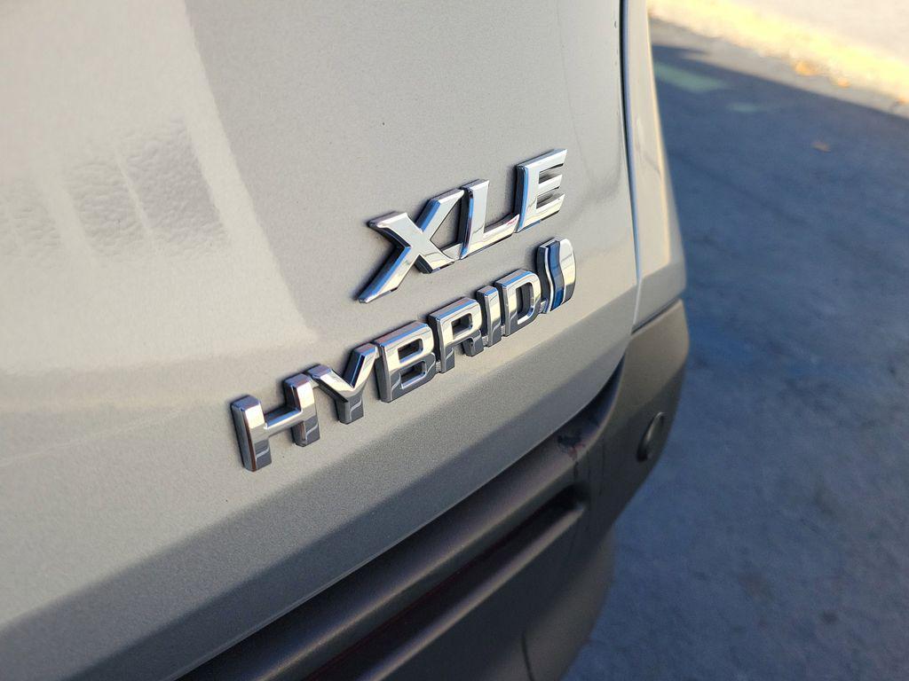 used 2024 Toyota Sienna car, priced at $31,958