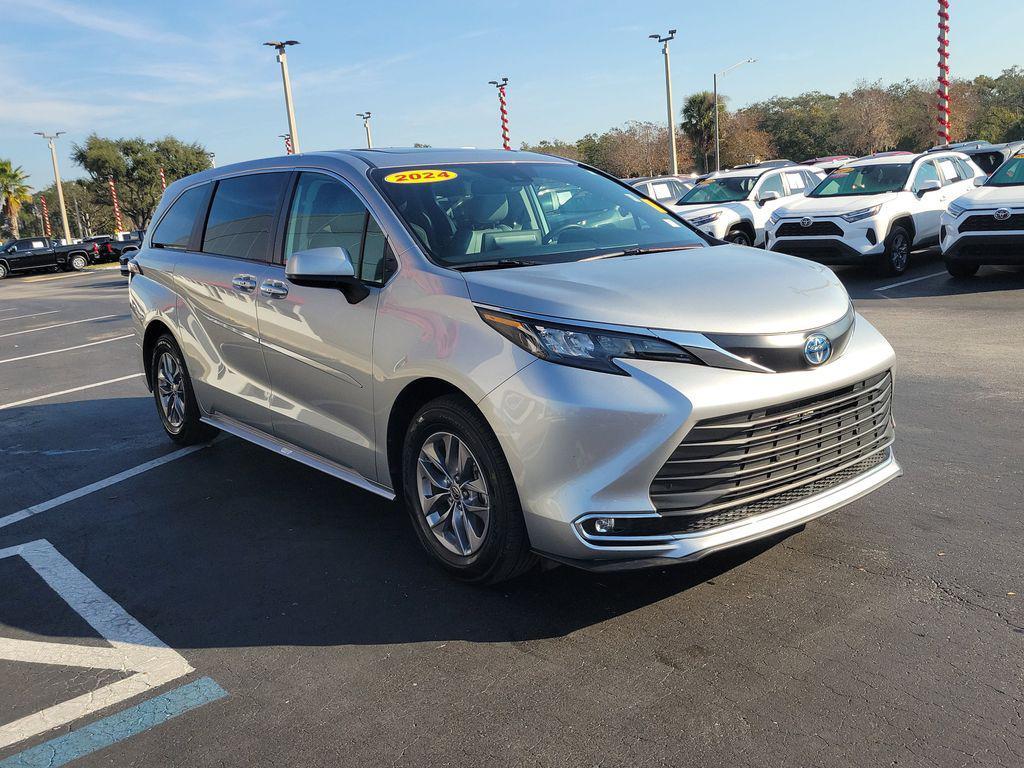used 2024 Toyota Sienna car, priced at $31,958