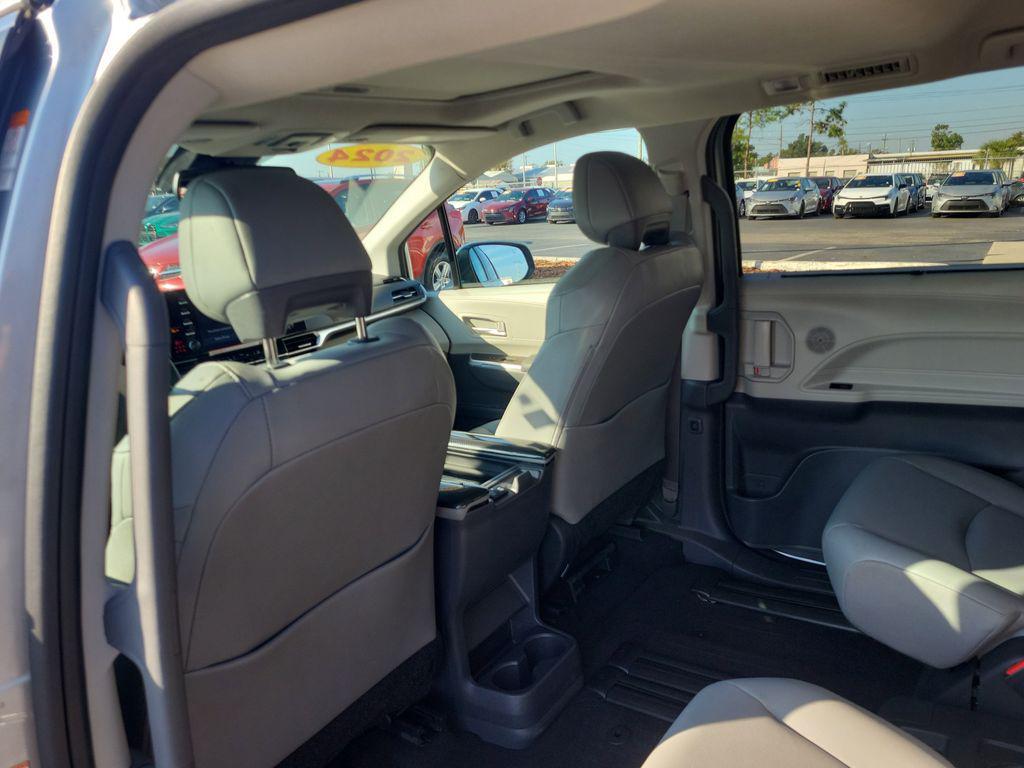 used 2024 Toyota Sienna car, priced at $31,958