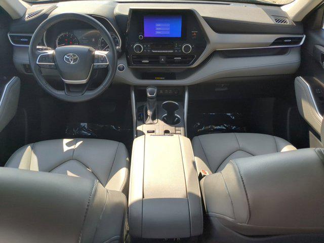 used 2024 Toyota Highlander car, priced at $38,000