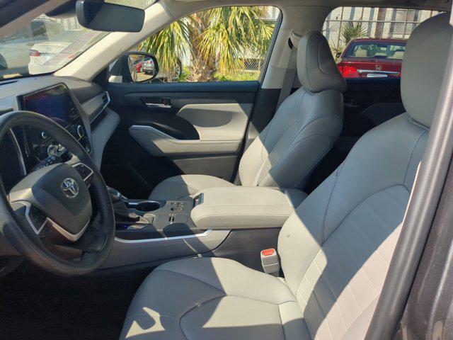 used 2024 Toyota Highlander car, priced at $38,000