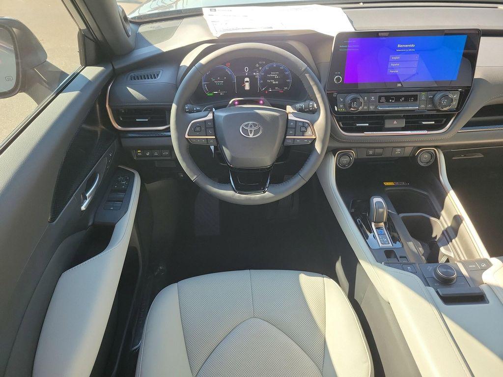 new 2025 Toyota Grand Highlander Hybrid car, priced at $63,143