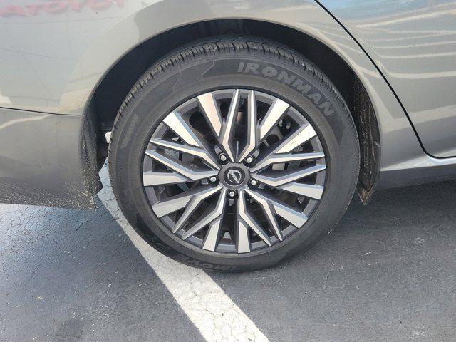 used 2023 Nissan Altima car, priced at $21,981