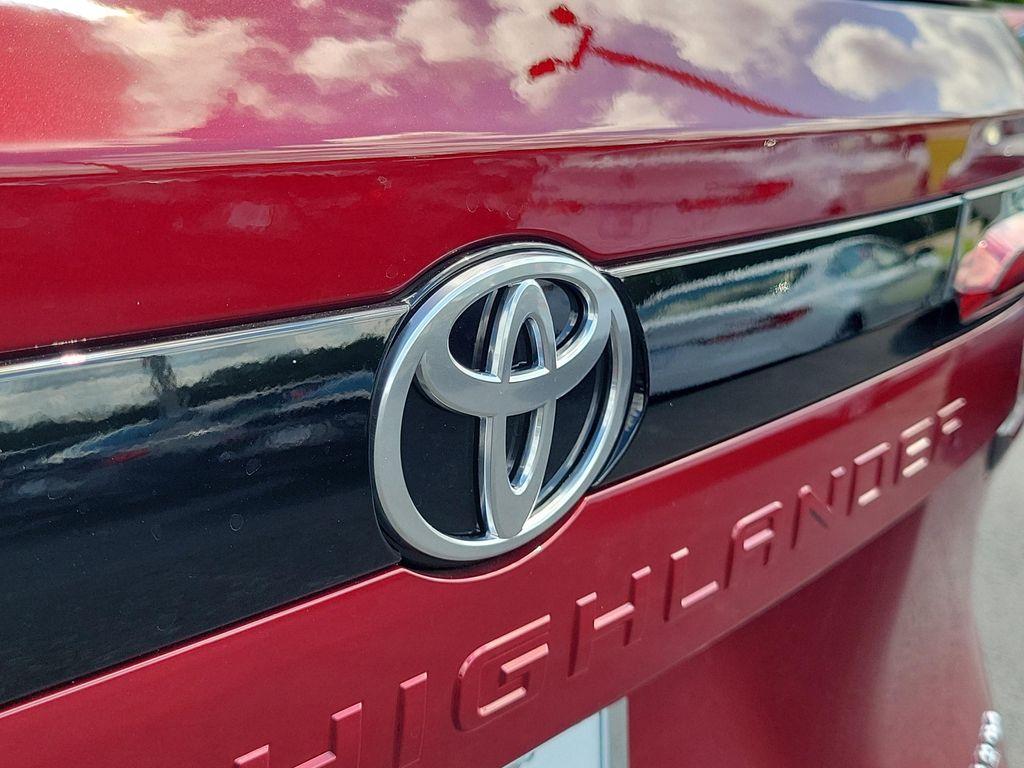 new 2025 Toyota Grand Highlander car, priced at $59,347