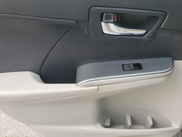 used 2013 Toyota Camry Hybrid car, priced at $7,995