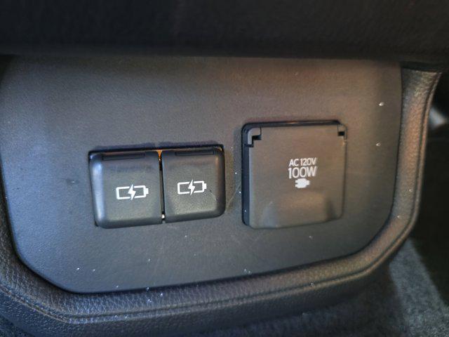 used 2022 Toyota Highlander car, priced at $35,500