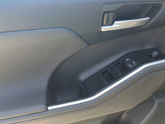 used 2024 Toyota Highlander car, priced at $39,500