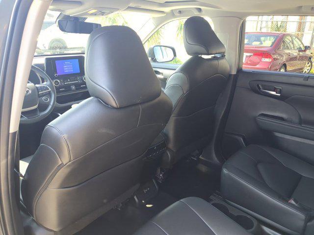 used 2024 Toyota Highlander car, priced at $39,500