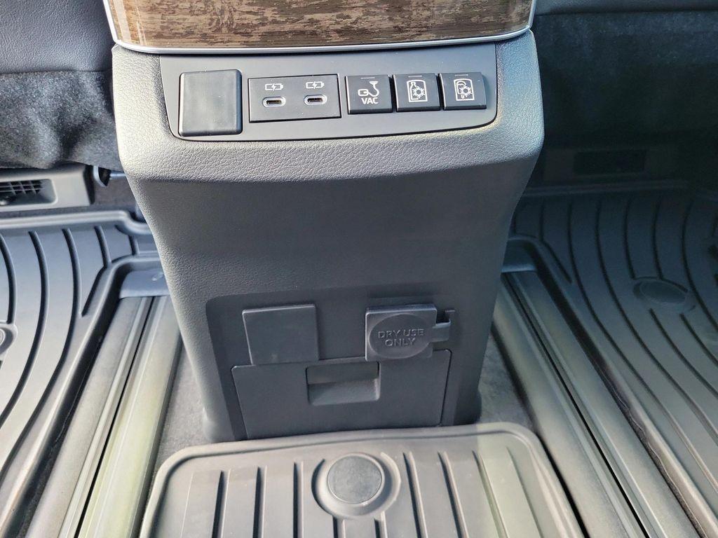 new 2025 Toyota Sienna car, priced at $59,284