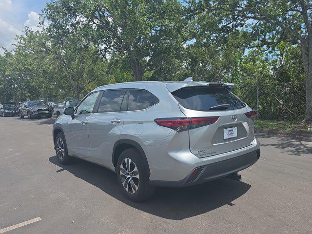 used 2023 Toyota Highlander car, priced at $38,018