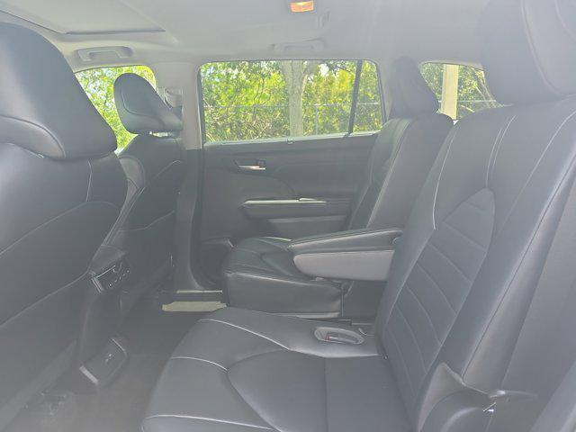 used 2023 Toyota Highlander car, priced at $38,018