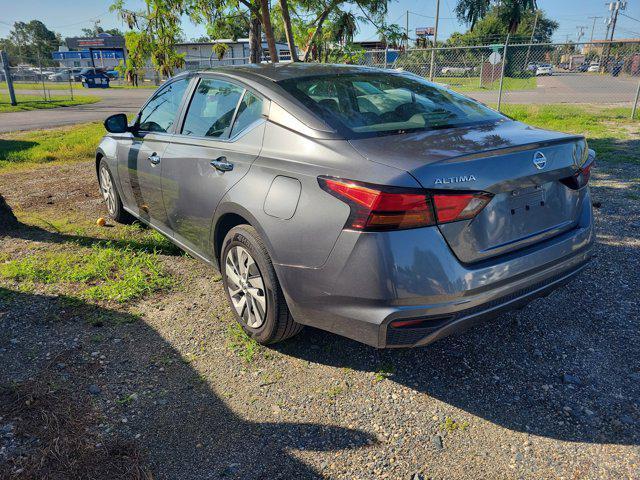 used 2021 Nissan Altima car, priced at $13,500