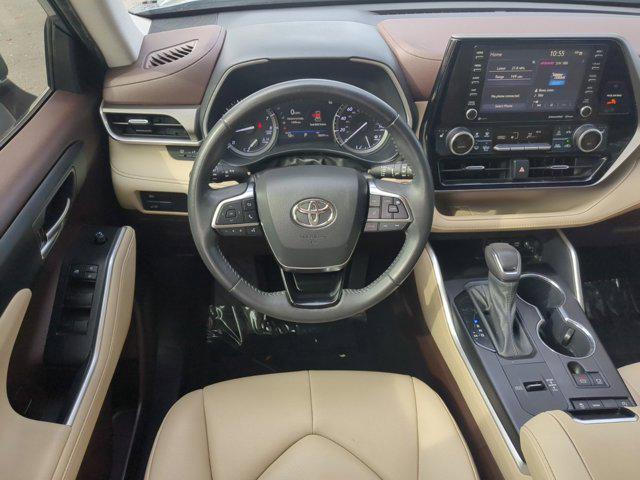 used 2021 Toyota Highlander car, priced at $27,136