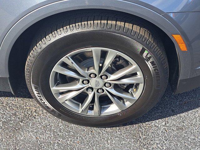 used 2021 Cadillac XT5 car, priced at $27,904