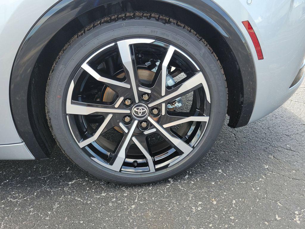 new 2025 Toyota Prius Plug-In Hybrid car, priced at $42,135