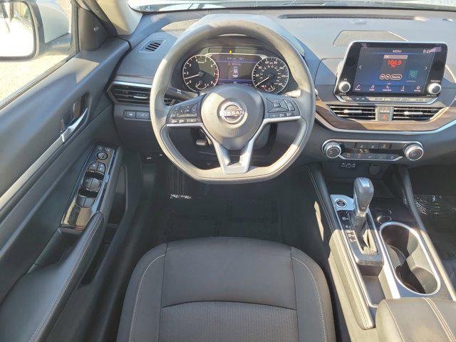 used 2023 Nissan Altima car, priced at $22,084