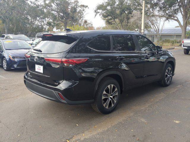 used 2023 Toyota Highlander car, priced at $33,765